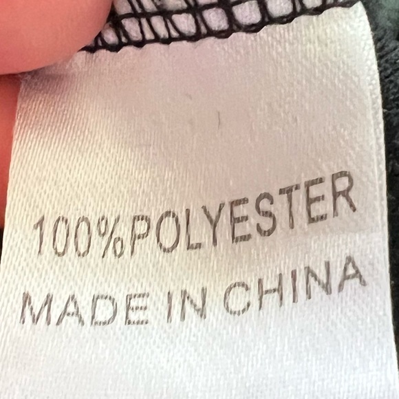 Princess Polly asymmetrical crop top Size 4 small black - Picture 8 of 8